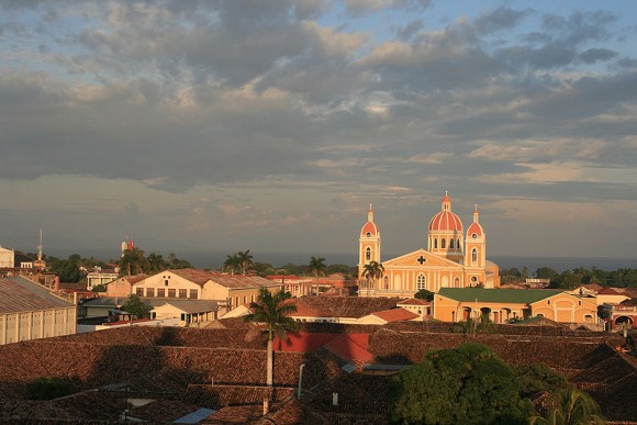 Granada,_Nicaragua_by_Carlos_Adampol