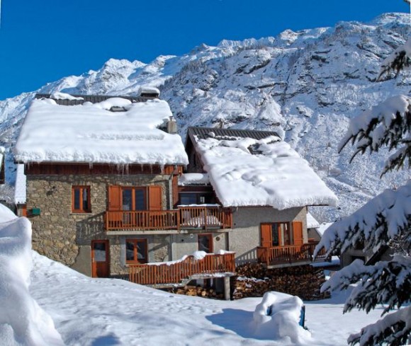 Ski Chalet, France (Creative Commons)